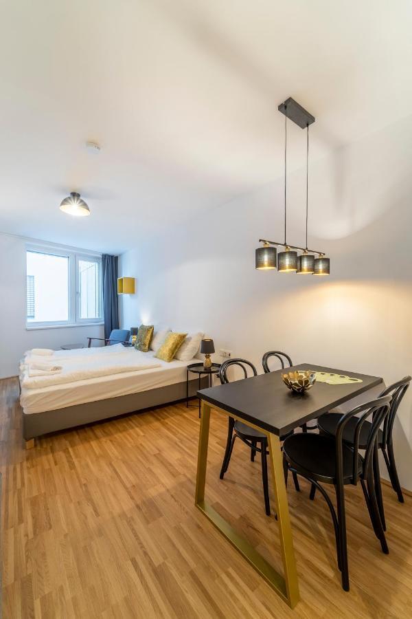 Rhc Central Station Premium Apartments | Contactless Check-In Wenen Buitenkant foto